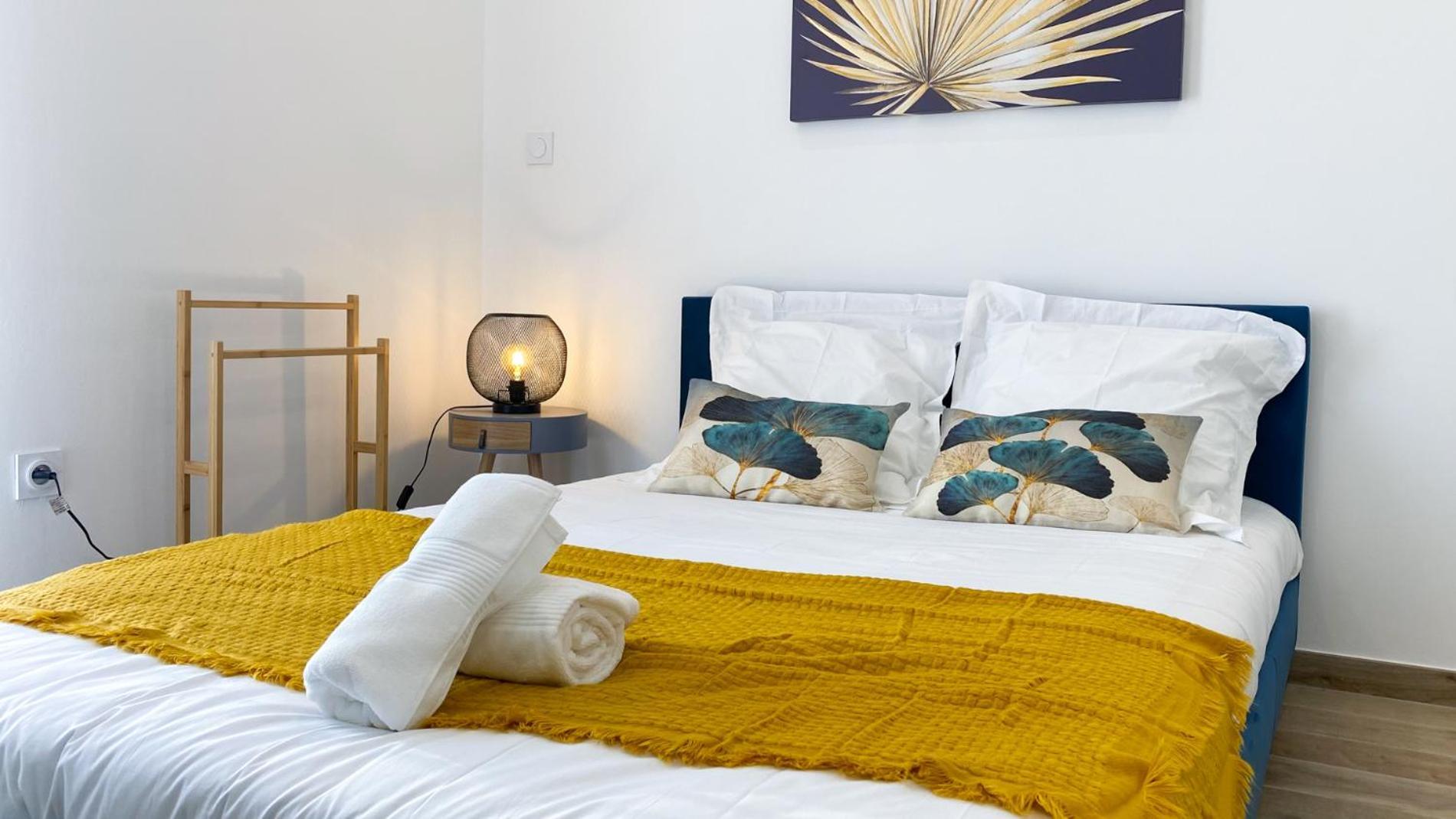 Elegant Climatise 'alma 2' - Coeur De - Wifi Fibre - Netflix